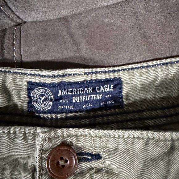 American Eagle Outfitters Light Olive Flat Front Chino Shorts  size 42 - Picture 3 of 3